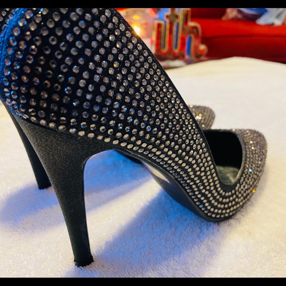Almost Brand New Sparkly Crystal Heels By KISS & TELL - box 20